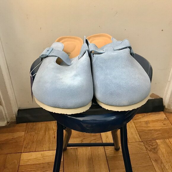 BRAND NEW - Baby Blue Slip-on Clogs with White Bottom - Size 12 Women - Picture 3 of 6